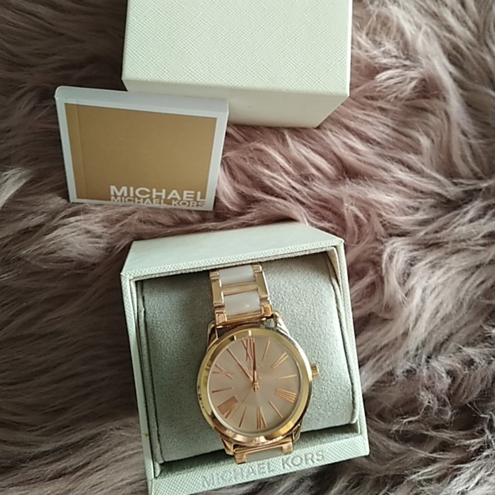 Michael kors watch brand new